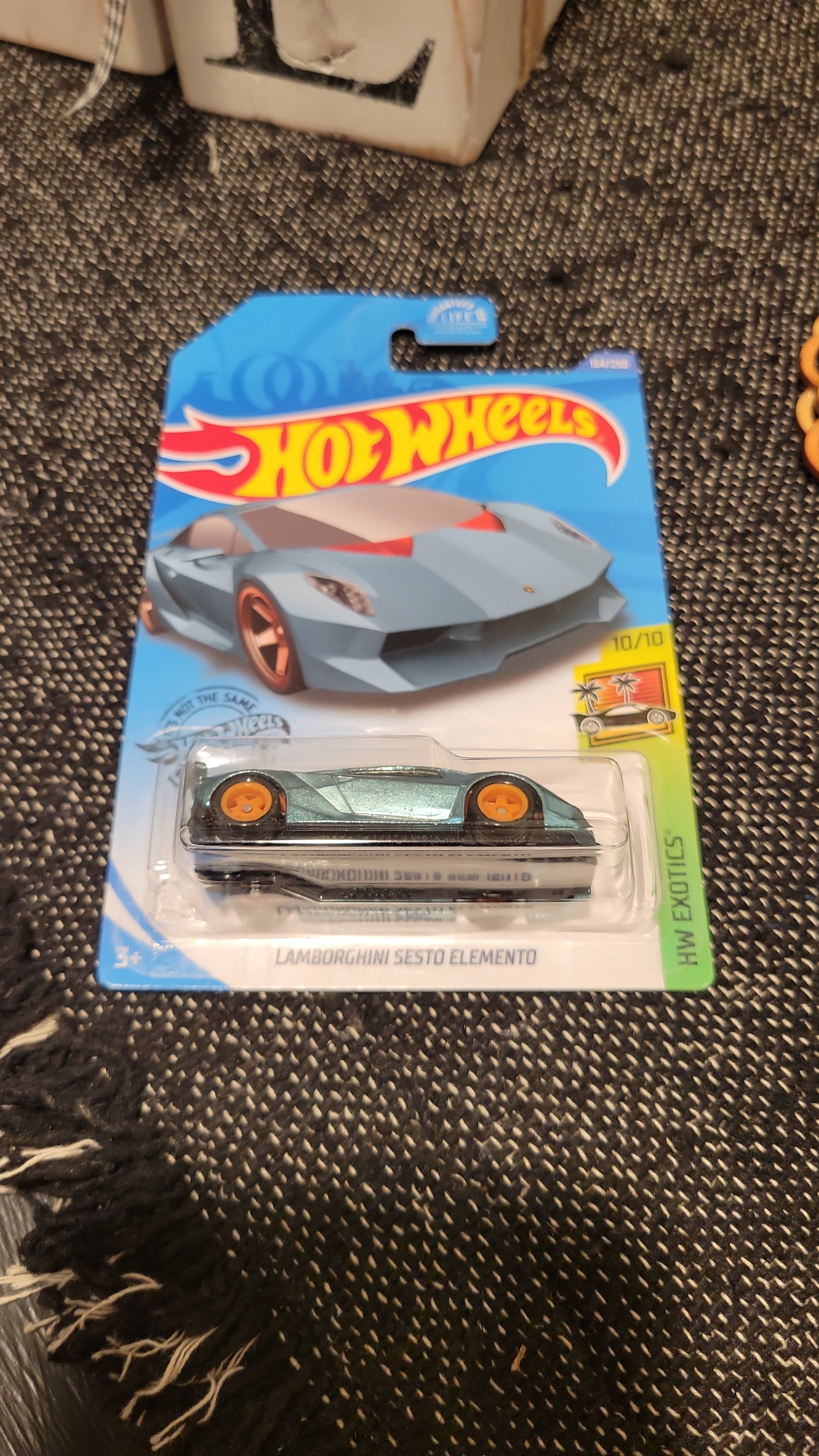 Hot Wheels 2020 Super Treasure Hunt Lamborghini Sesto Elemento