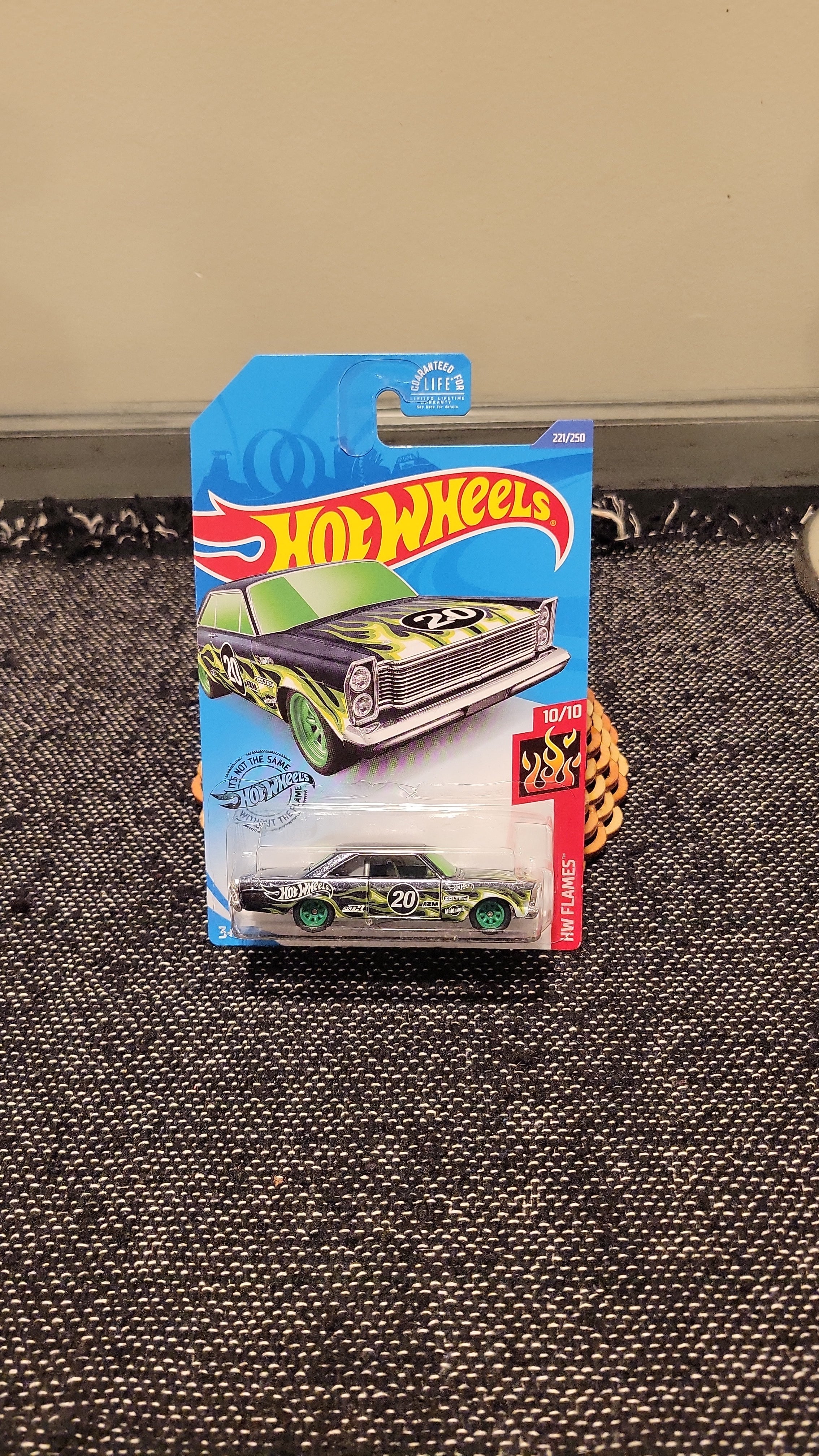 Hot Wheels 2020 Super Treasure Hunt 1965 Ford Galaxie