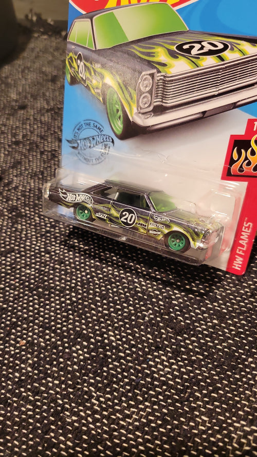 Hot Wheels 2020 Super Treasure Hunt 1965 Ford Galaxie