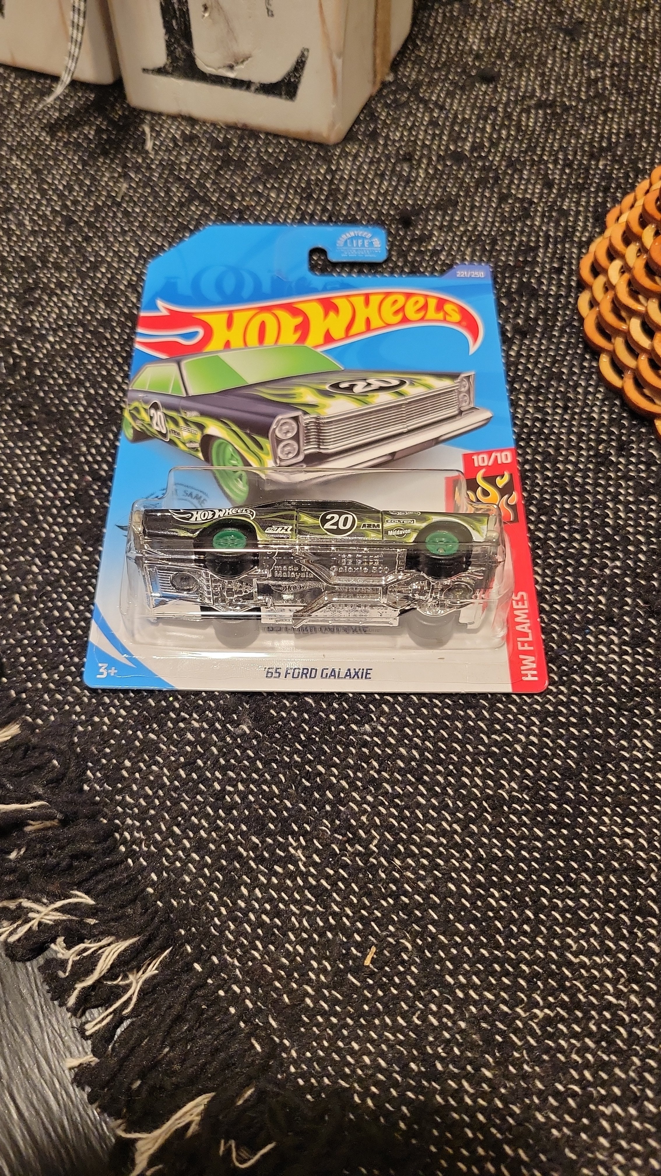 Hot Wheels 2020 Super Treasure Hunt 1965 Ford Galaxie