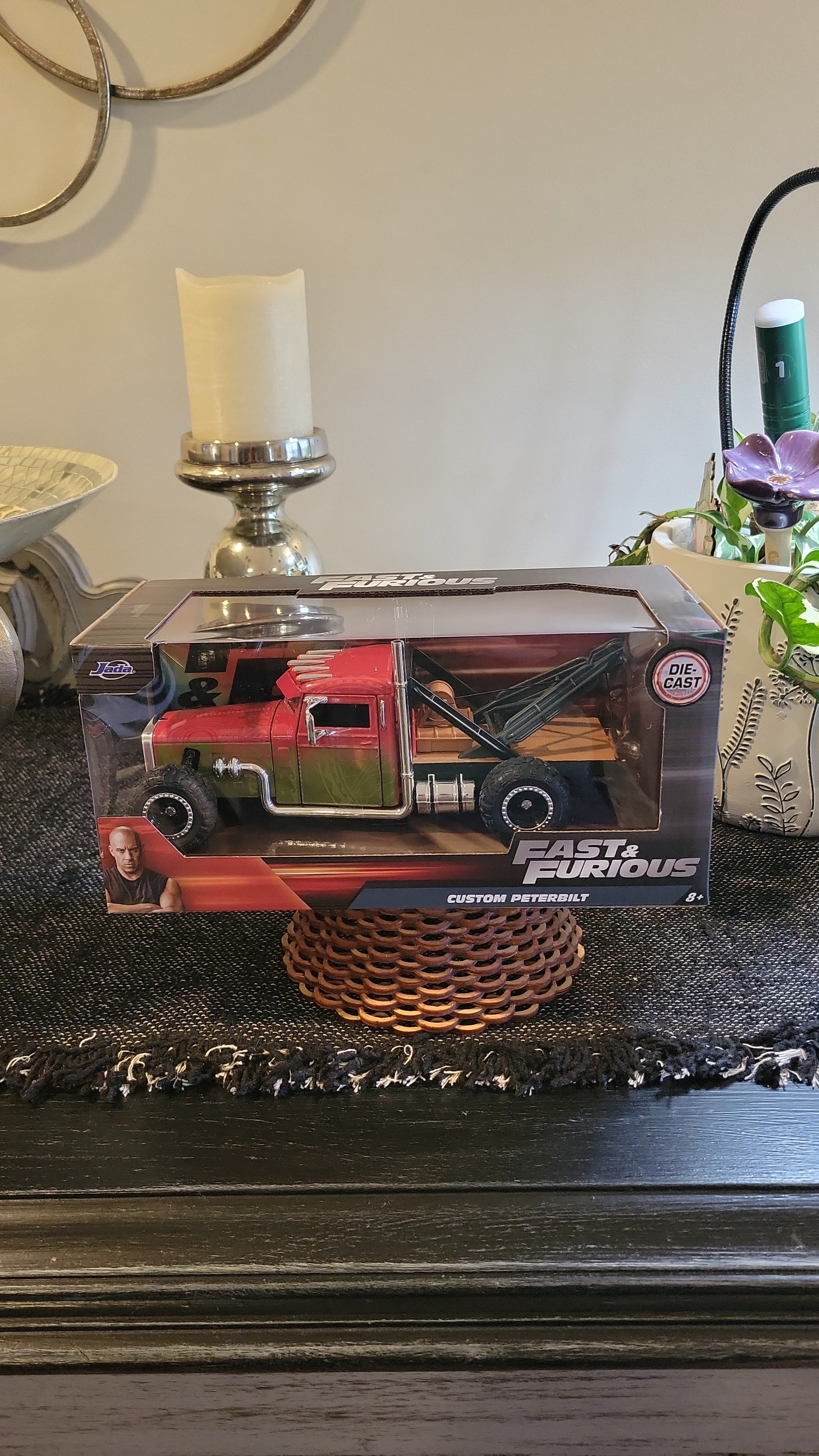 Jada 1:24 Scale Fast & Furious Custom Peterbilt Tow Truck