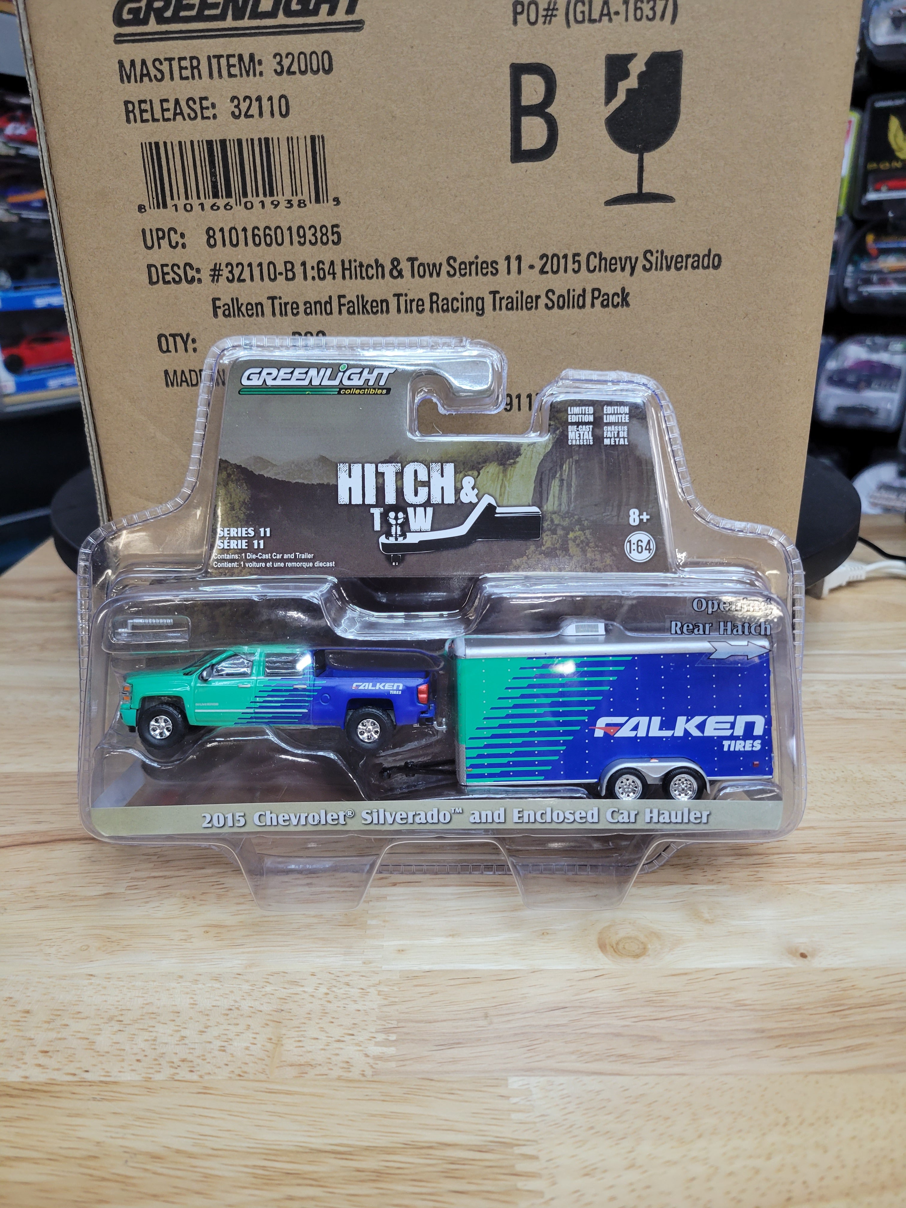 Greenlight Hitch & Tow Falken 2015 Chevrolet Silverado & Enclosed Trailer