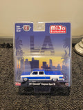 M2 Machines 1977 Chevrolet Cheyenne Super 30 LA Dually Lowrider