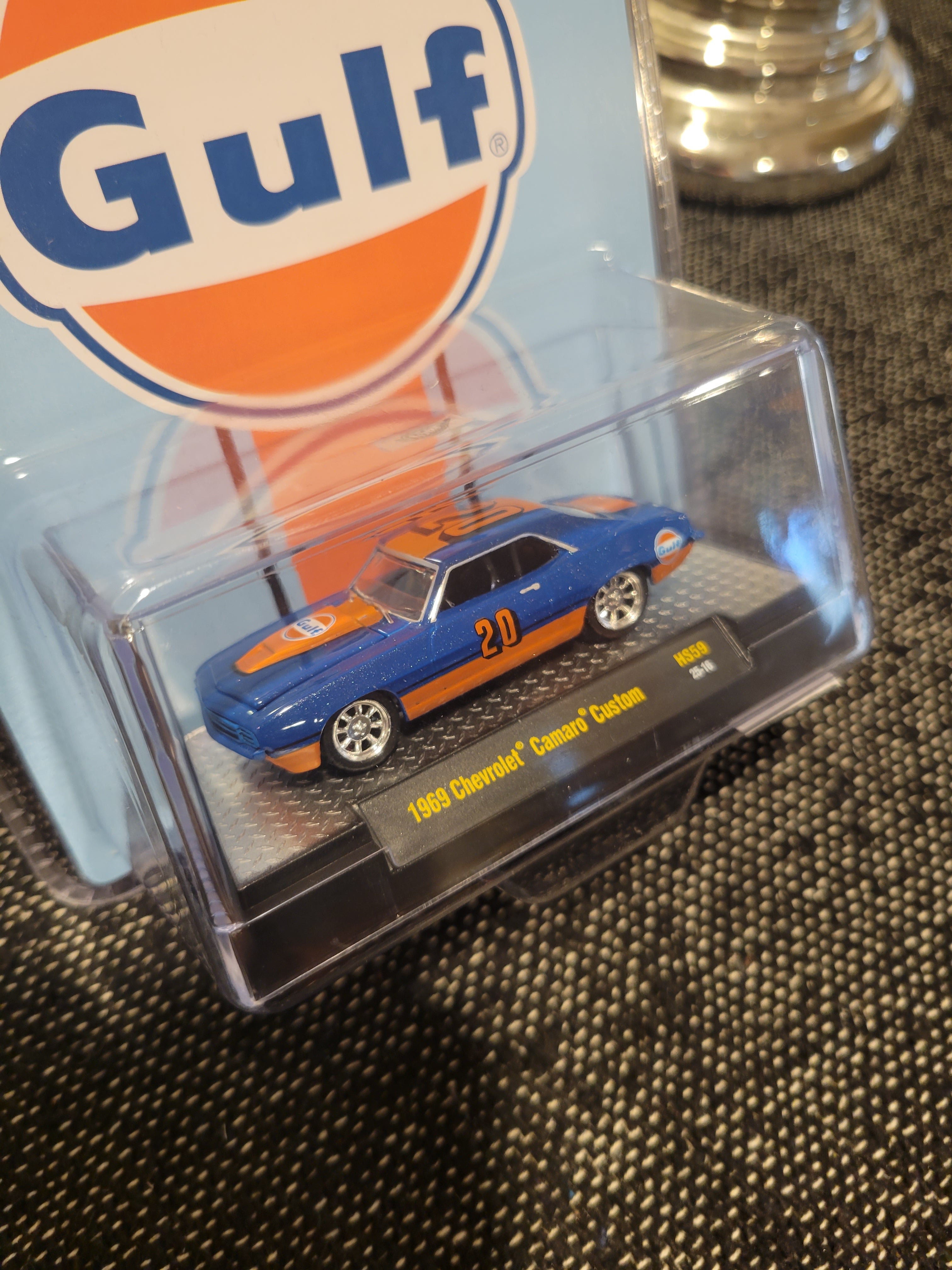 M2 Machines 1969 Chevrolet Camaro Gulf