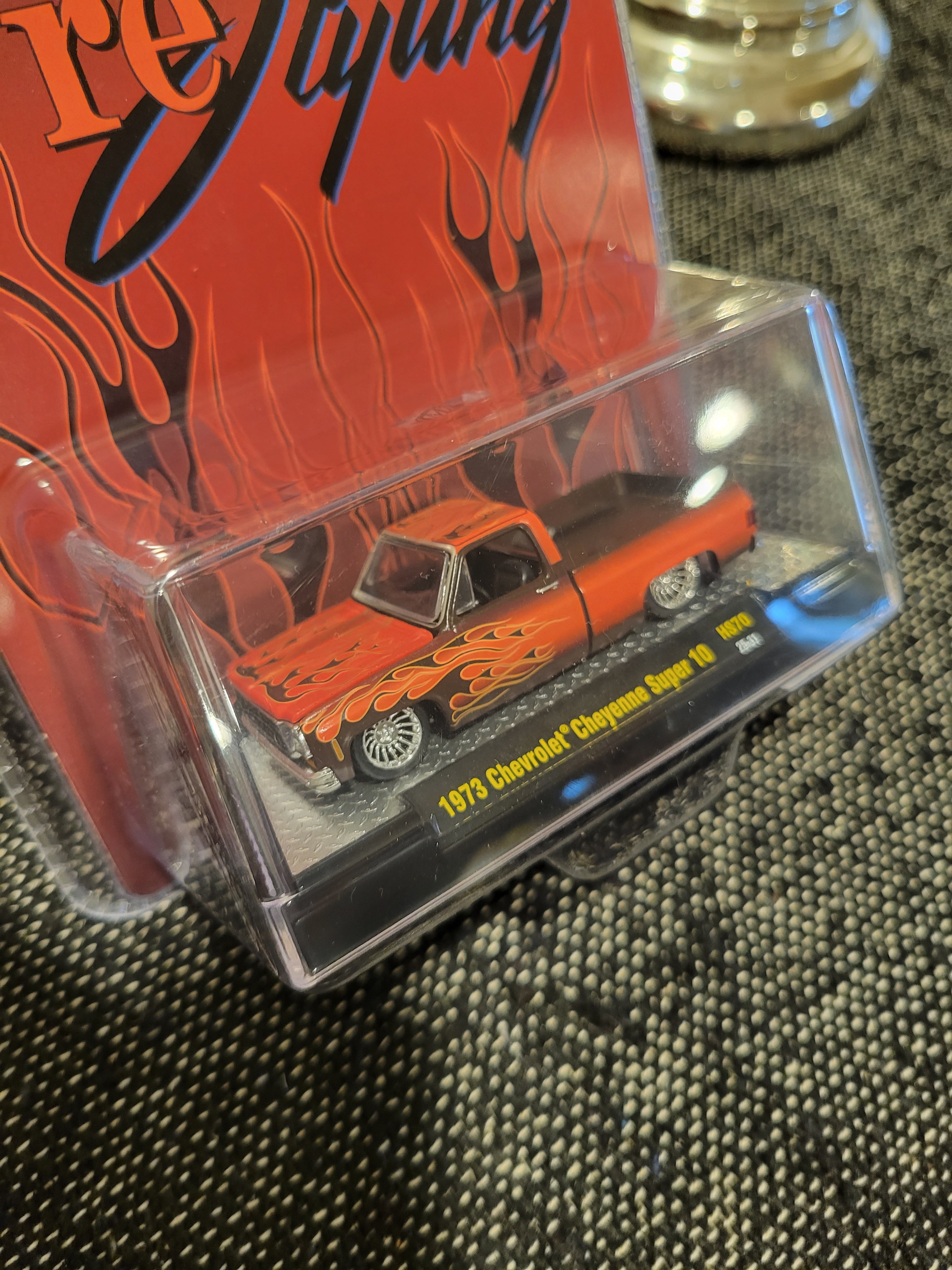 M2 Machines 1973 Chevrolet Cheyenne Super 10 Custom Re Styling