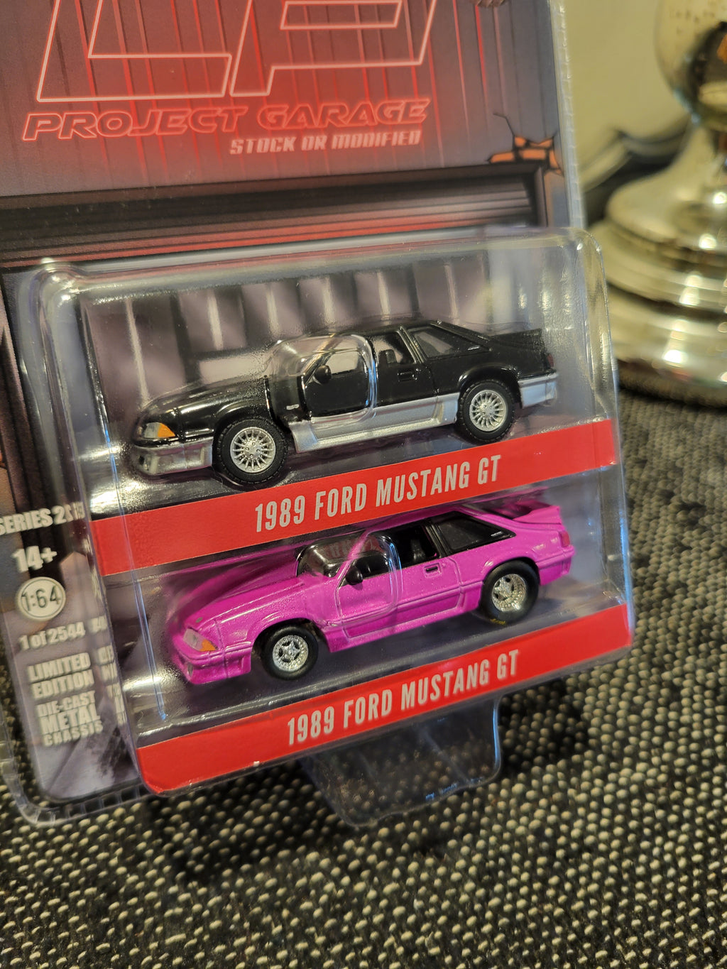 Greenlight LP Diecast Exclusive 1989 Ford Mustang GT 2 Pack