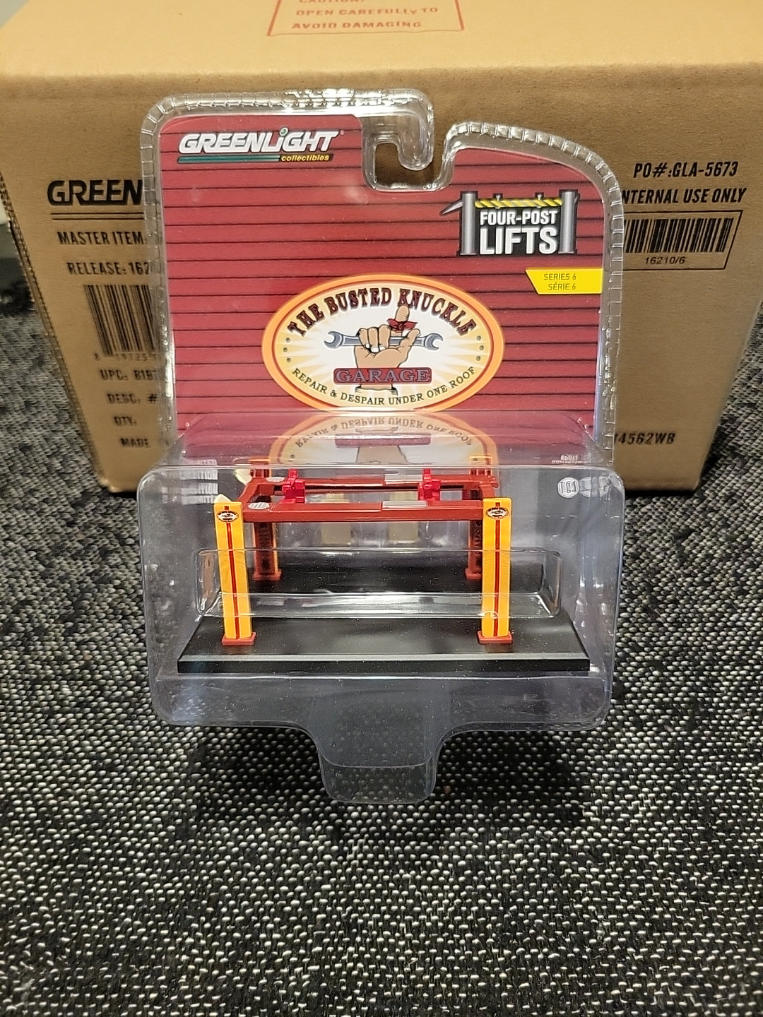 Greenlight 4  Post Automotive Lift Busted Knuckle Garage