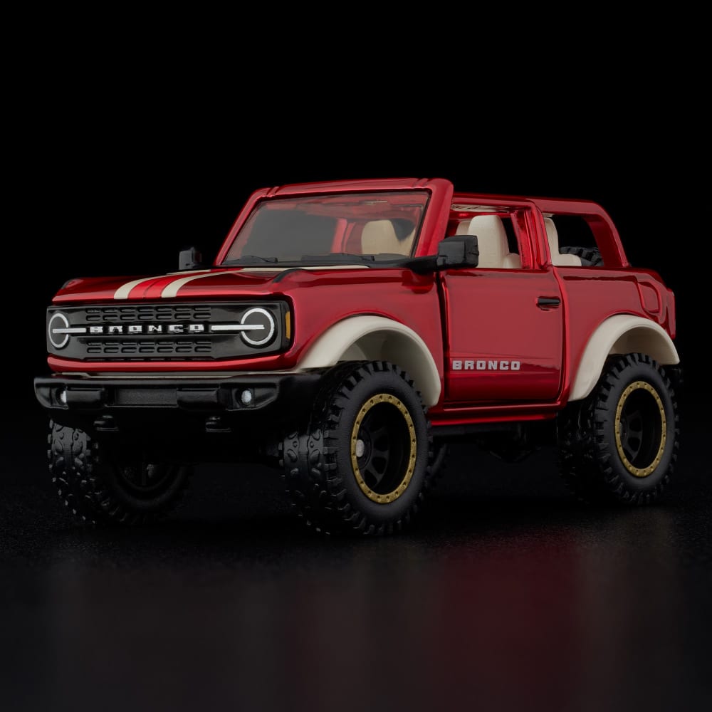 Hot Wheels RLC 2021 Ford Bronco In Acrylic Display Case