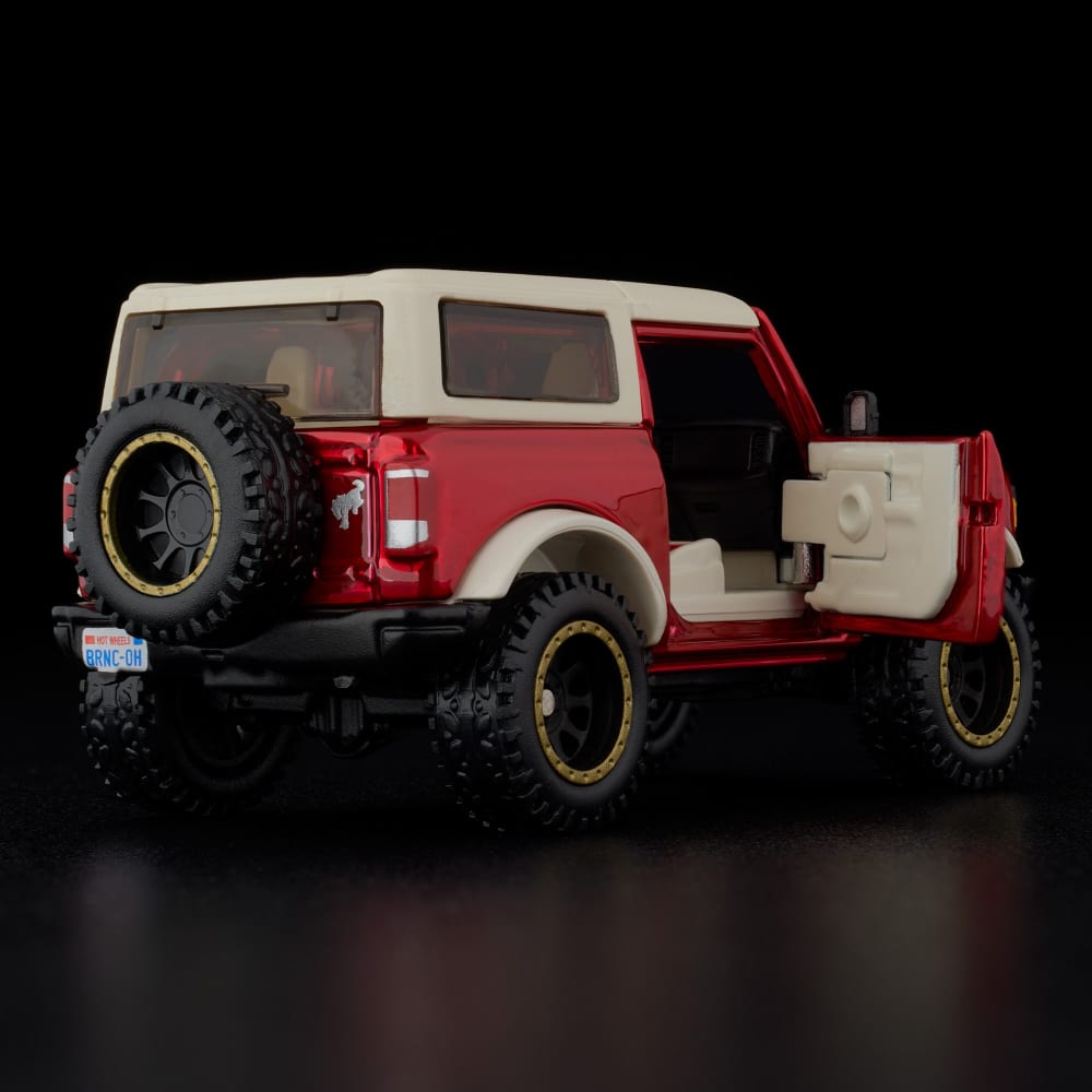 Hot Wheels RLC 2021 Ford Bronco In Acrylic Display Case
