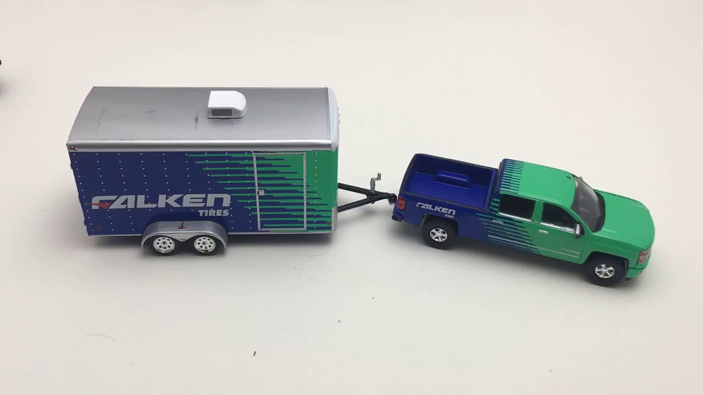 Greenlight Hitch & Tow Falken 2015 Chevrolet Silverado & Enclosed Trailer